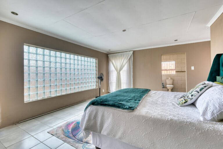  Make the Bed – Daily Starter Task